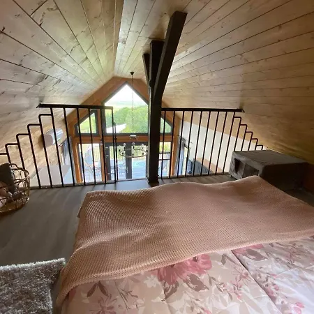 W Widokowej Osadzie *